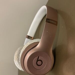 Used Rose Gold Beats by Dre